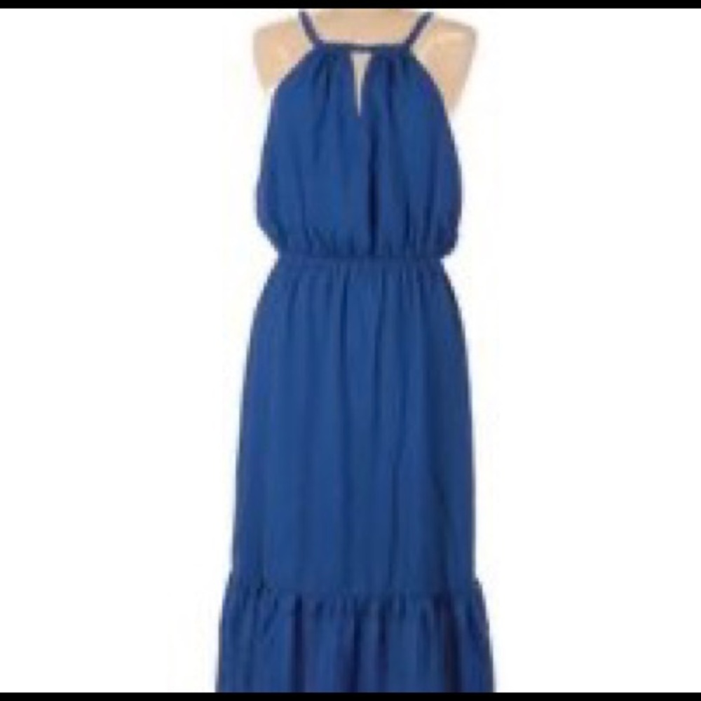 Sexy and flown midi dress.